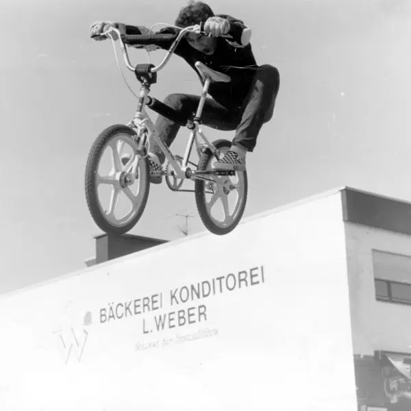 TG mit einem klassischen TG in der Rheinstrandsiedlung, Karlsruhe, 1984