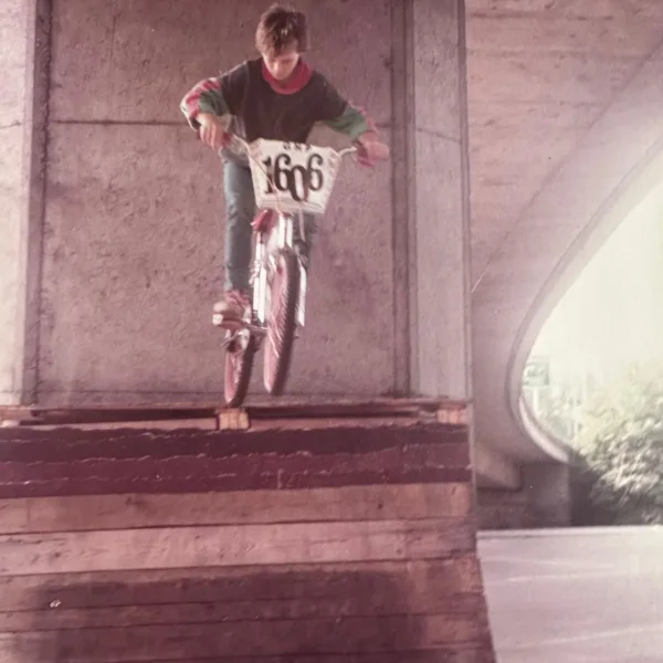 Drop in auf einer der zahlreichen Rampen unter der Zoobrücke