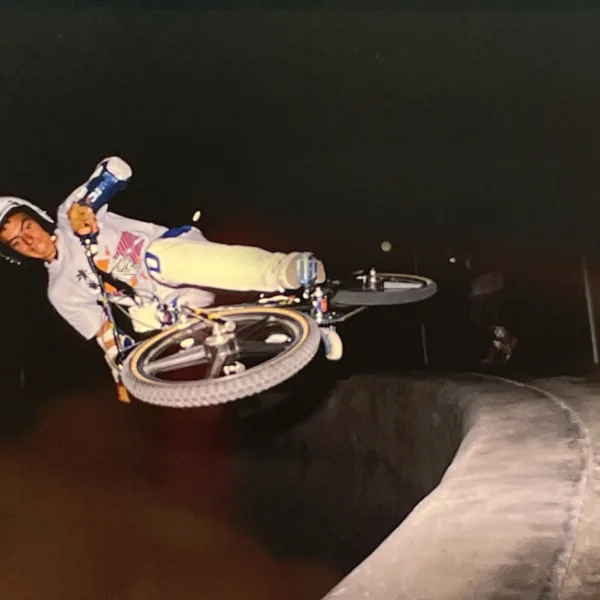 Im Pool des Upland Pipeline Skateparks, 1984