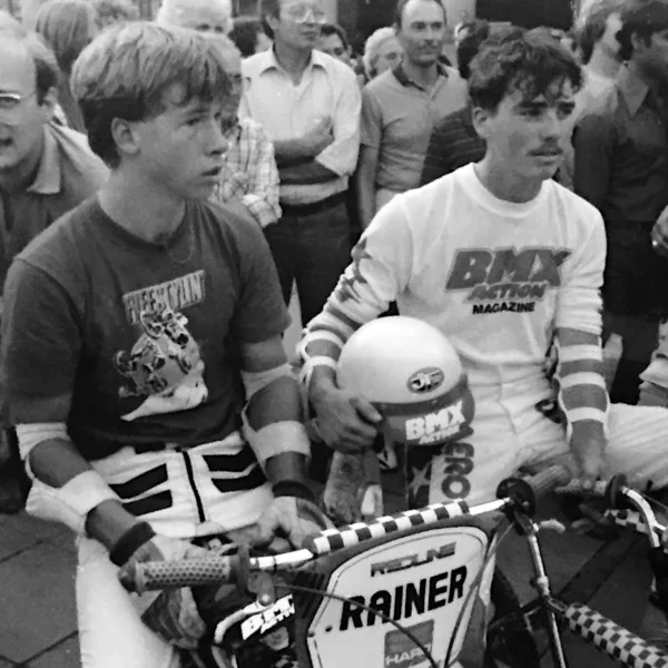 Rainer und Patrick bei einer Show auf dem Stuttgarter Schlossplatz, 1984